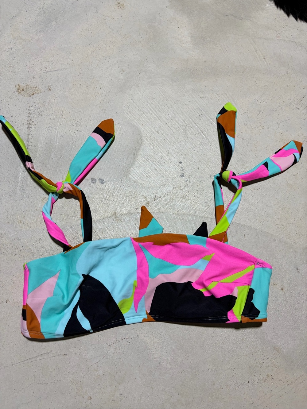 Hula honey Bright Abstract Bandeau Swim Top Multi-Color medium
